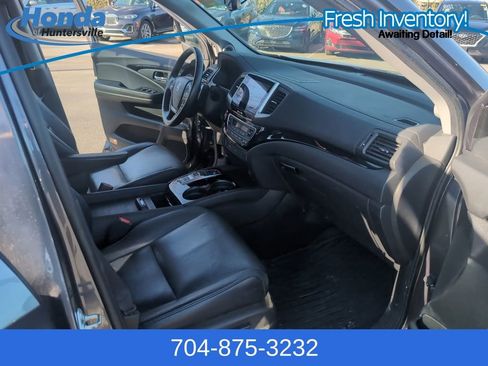 Used 2016 Honda Pilot Touring image 15