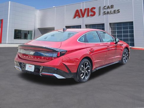 Used 2025 Hyundai Sonata SEL FWD image 6