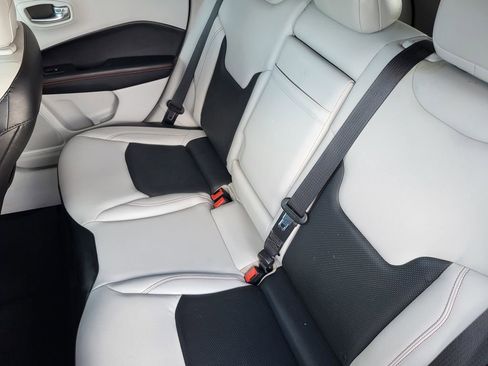 Used 2017 Jeep Compass Limited w/ Navigation Group image 24