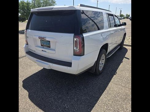 Used 2020 GMC Yukon XL SLT w/ Open Road Package AWD/4WD image 2
