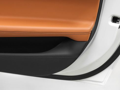 Certified 2019 Ferrari Portofino RWD image 29