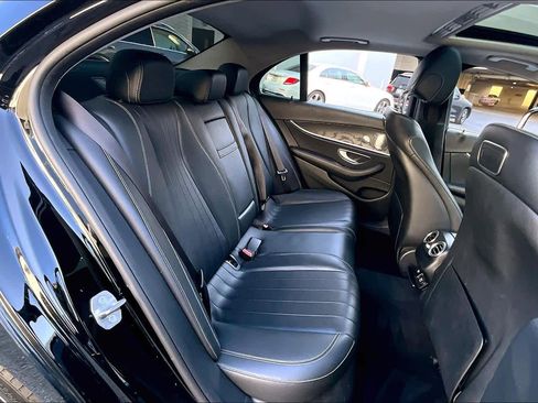Used 2018 Mercedes-Benz E 300 E 300 image 19
