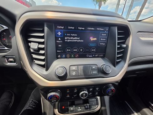 Used 2022 GMC Acadia Denali w/ Black Diamond Edition AWD/4WD image 29