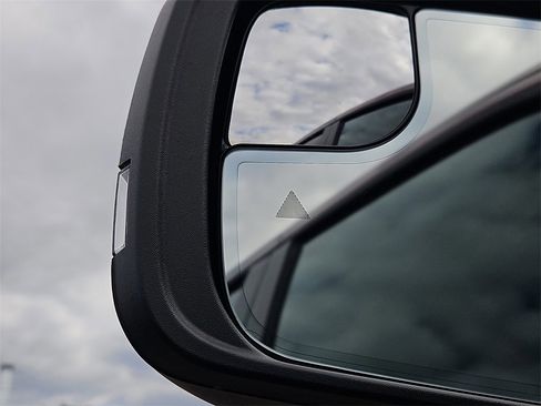 Used 2025 RAM 1500 Laramie image 25