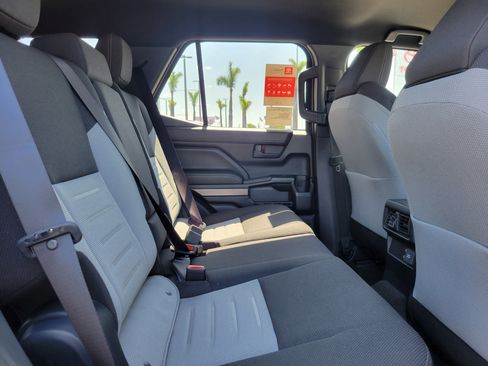 Used 2025 Toyota 4Runner 4WD image 16