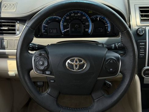Used 2012 Toyota Camry XLE w/ Convenience Pkg FWD image 14