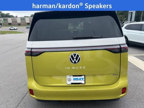 New 2025 Volkswagen ID. Buzz 1st Edition image 4