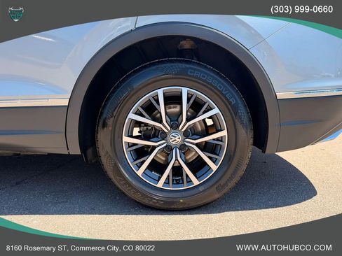Used 2020 Volkswagen Tiguan SE w/ Panoramic Sunroof Package AWD/4WD image 33