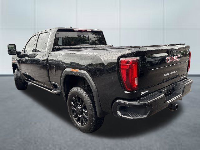 Used 2023 GMC Sierra 3500 Denali w/ Denali Black Diamond Edition AWD/4WD image 2