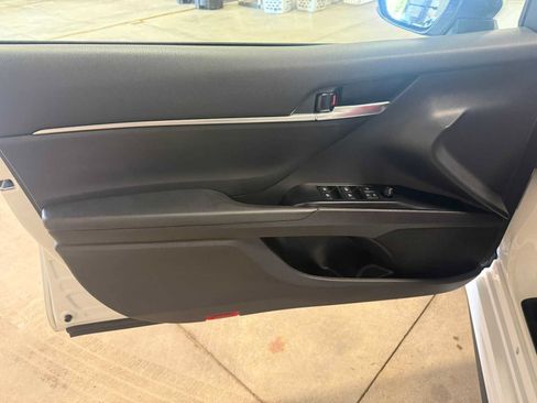 Certified 2020 Toyota Camry SE FWD image 19