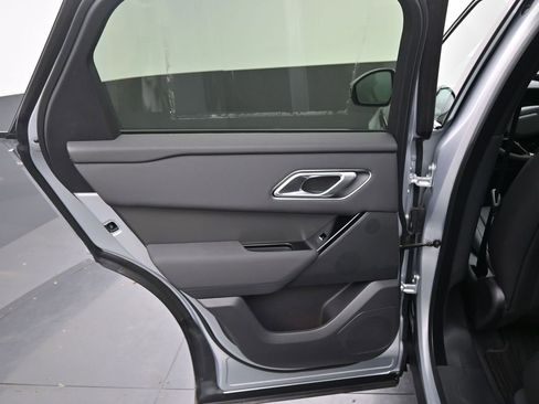 New 2025 Land Rover Range Rover Velar Dynamic SE image 14