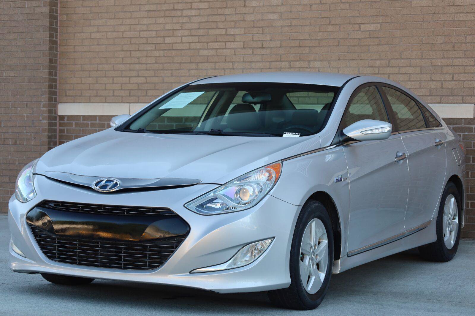 Used 2012 Hyundai Sonata Hybrid FWD image 5