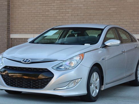 Used 2012 Hyundai Sonata Hybrid FWD image 5