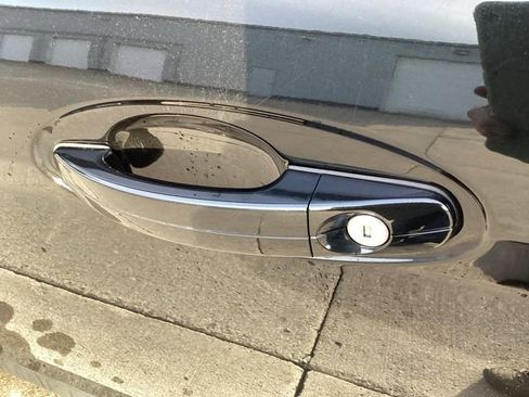 Used 2014 Ford C-MAX SE image 24