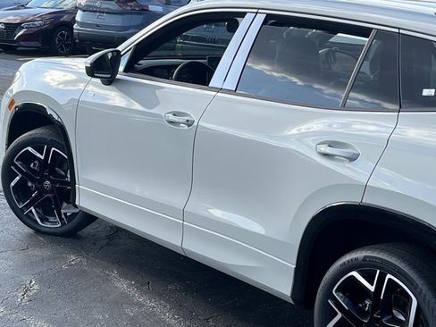 New 2026 Volkswagen Tiguan SEL R-Line AWD/4WD image 24