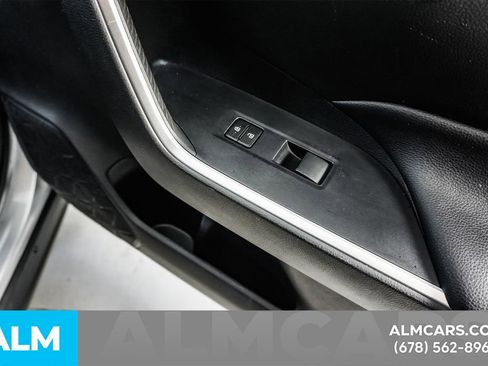 Used 2020 Toyota RAV4 LE FWD image 41