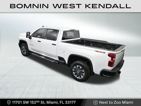 Used 2023 Chevrolet Silverado 2500 Custom w/ Custom Value Package image 15