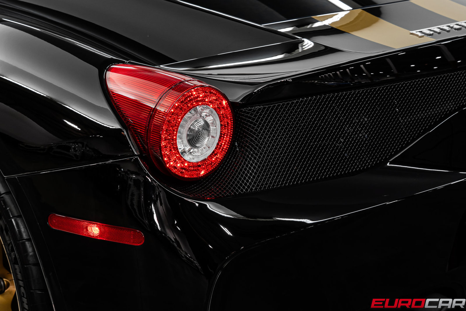 Used 2015 Ferrari 458 Speciale Coupe RWD image 23