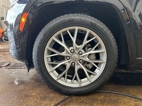 Certified 2023 Jeep Grand Cherokee Summit w/ Adv Protech Group IV image 35