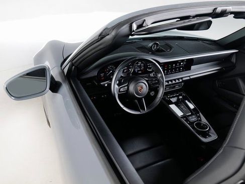 Used 2024 Porsche 911 Carrera image 30