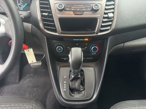 Used 2023 Ford Transit Connect XLT FWD image 17