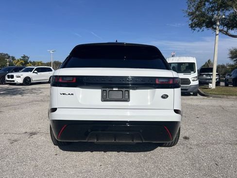 Used 2022 Land Rover Range Rover Velar R-Dynamic S image 5