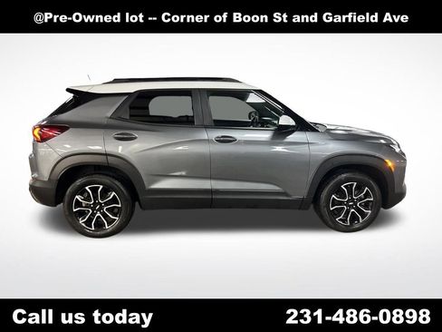 Used 2021 Chevrolet TrailBlazer ACTIV w/ Sun and Liftgate Package AWD/4WD image 6