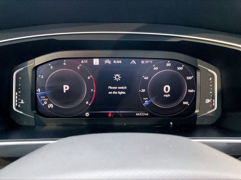 Used 2023 Volkswagen Tiguan SEL R-Line image 25