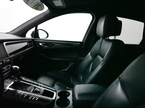 Used 2019 Porsche Macan AWD/4WD image 15