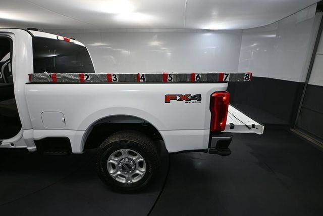 Used 2025 Ford F250 XLT w/ FX4 Off-Road Package AWD/4WD image 30
