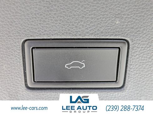 Used 2021 Volkswagen Atlas SE image 11