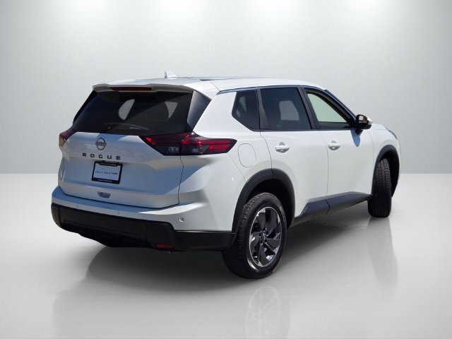 Used 2025 Nissan Rogue SV FWD image 4