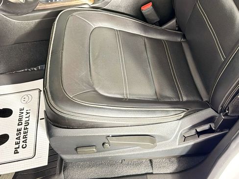 Used 2021 GMC Canyon Denali image 19