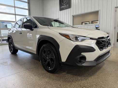 Used 2024 Subaru Crosstrek 2.0i image 8