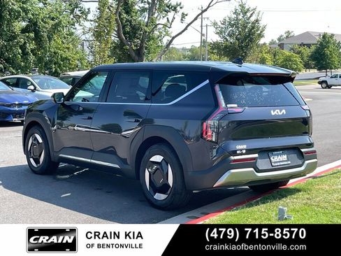 New 2026 Kia EV9 Light image 5