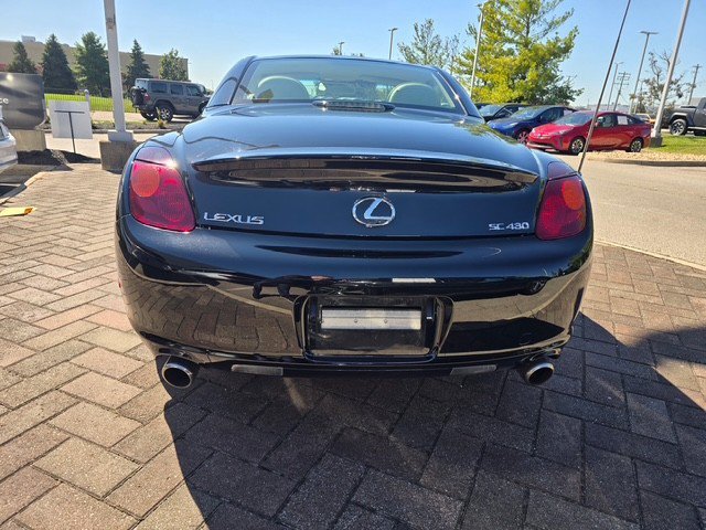 Used 2002 Lexus SC 430 Convertible RWD image 2