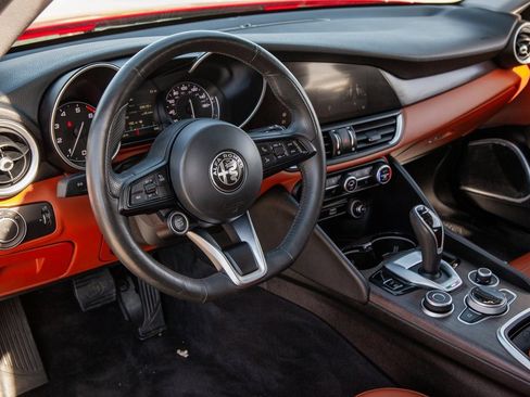 Used 2020 Alfa Romeo Giulia Ti w/ Nero Edizione image 10