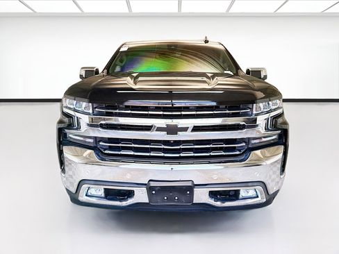Used 2020 Chevrolet Silverado 1500 LTZ w/ LTZ Plus Package RWD image 2