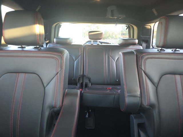 Used 2024 Ford Expedition Limited RWD image 18
