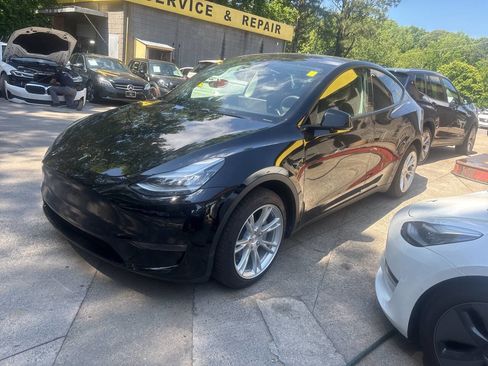 Used 2020 Tesla Model Y Long Range AWD/4WD image 4