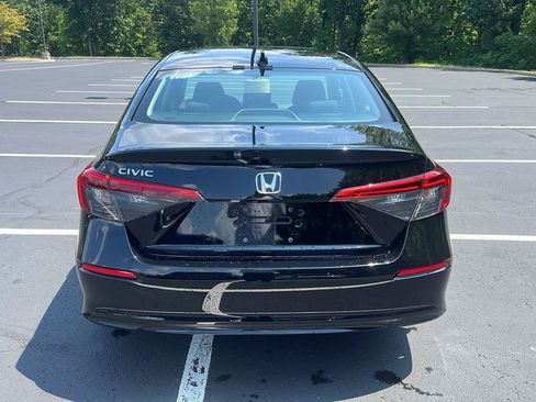 Used 2024 Honda Civic EX image 4