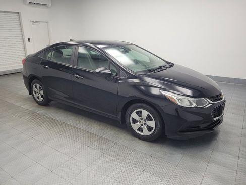 Used 2018 Chevrolet Cruze LS image 11