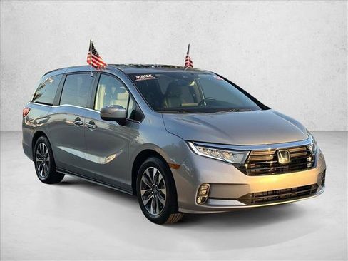Used 2023 Honda Odyssey EX-L image 3