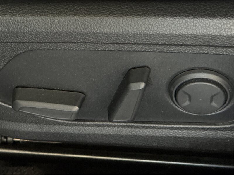 Used 2022 Hyundai Sonata Limited w/ Cargo Package FWD image 17
