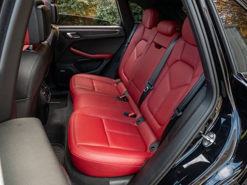 Used 2023 Porsche Macan GTS image 39