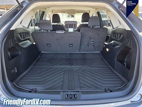 Certified 2023 Ford Edge SE w/ Black Appearance Package AWD/4WD image 9