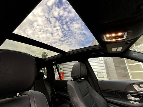 Used 2024 Mercedes-Benz GLS 450 4MATIC image 22