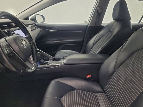 Used 2019 Toyota Camry SE w/ Protection Package (Q2) image 17