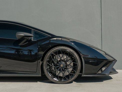 Used 2021 Lamborghini Huracan STO image 42