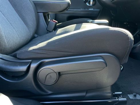 Used 2023 Hyundai Ioniq 5 SE image 30